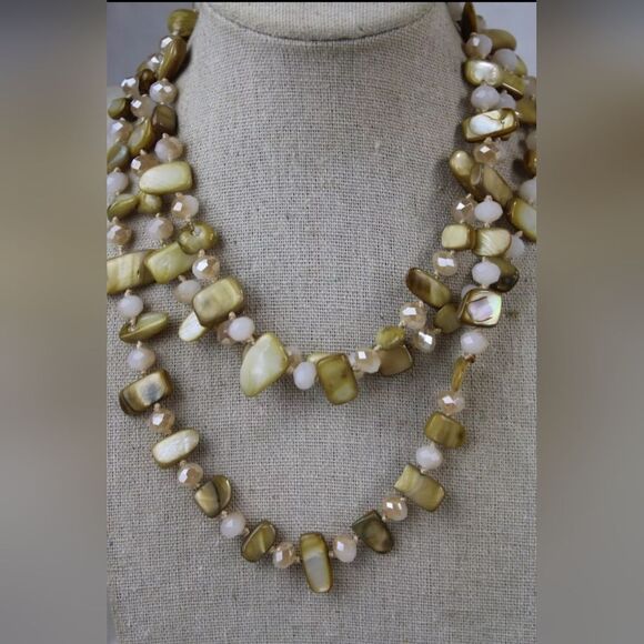 Jewelry - 46" Long Polished Stone & Crystal VINTAGE Necklace